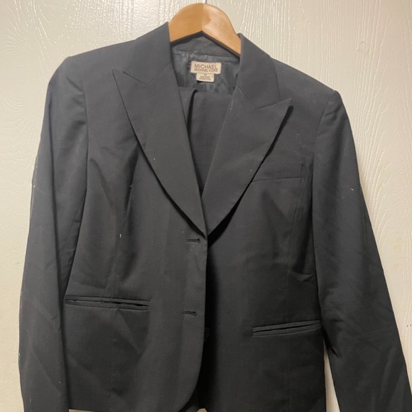 Michael Kors skirt suit - Picture 1 of 3